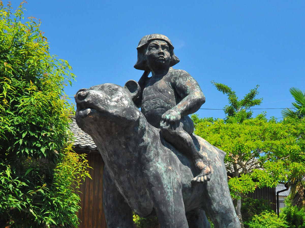 中之町公園（金太郎像）