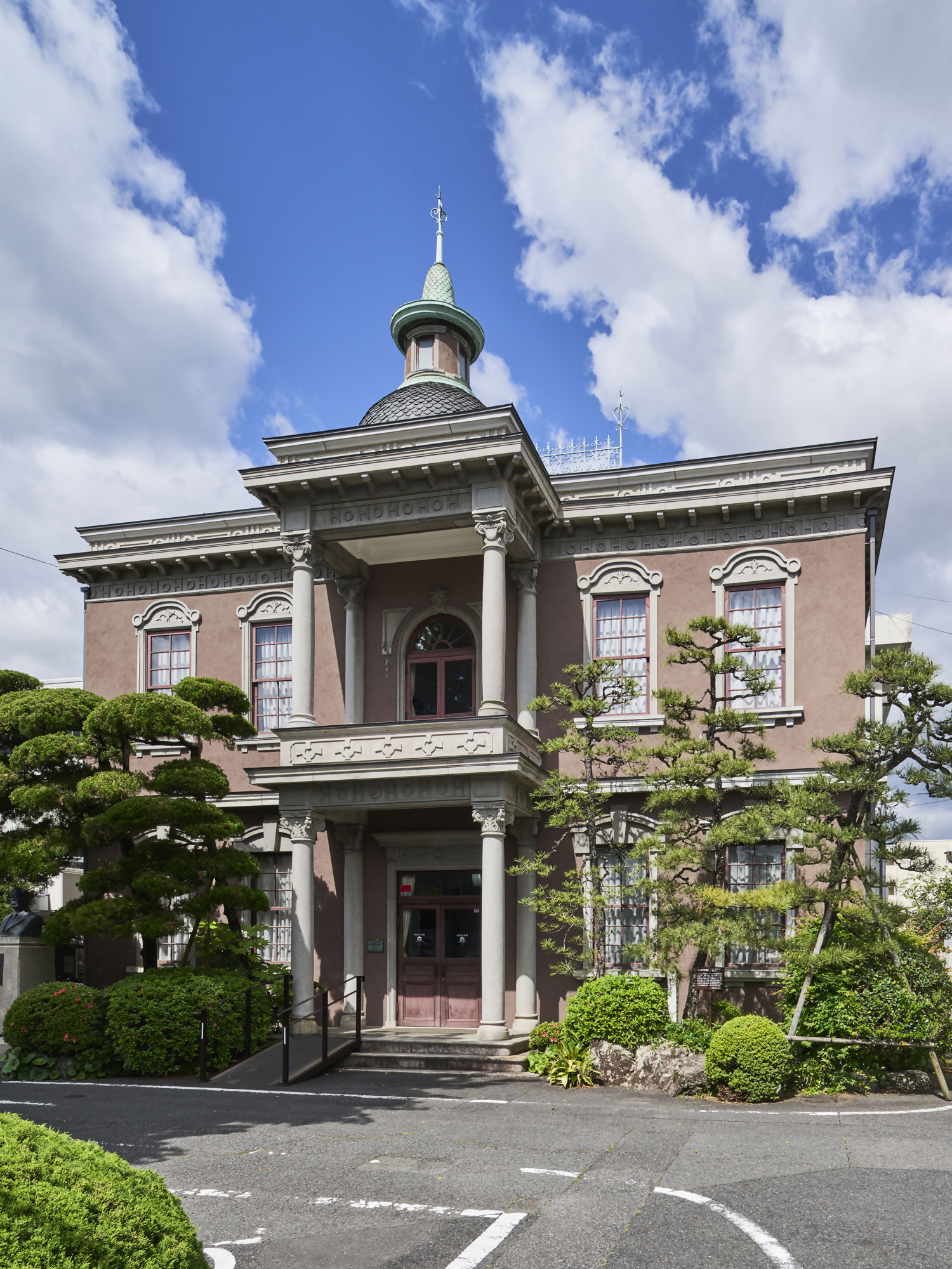 城西浪漫館（中島病院旧本館）